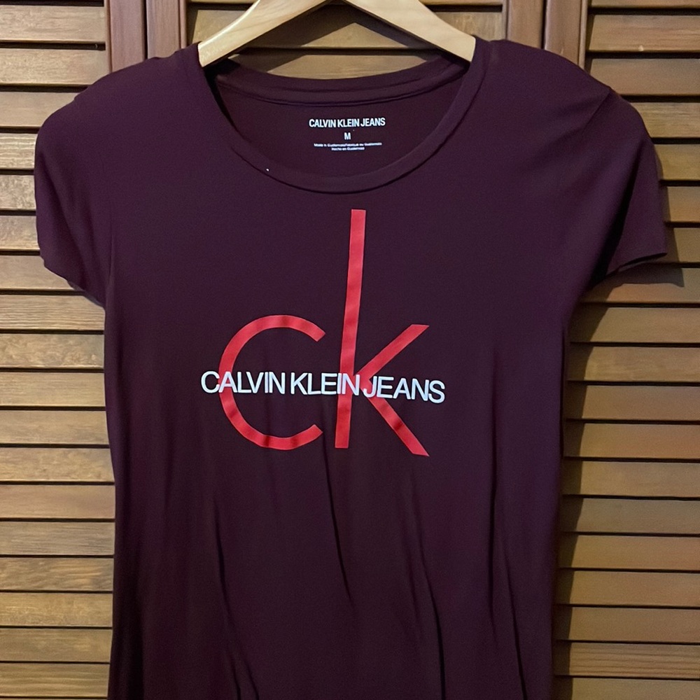 Calvin Klein Tee Shirt